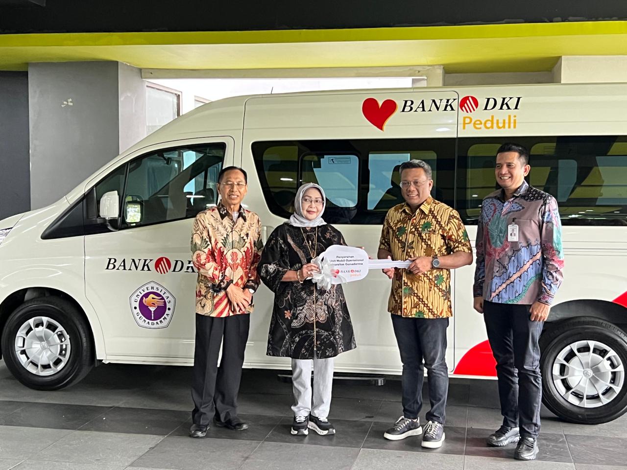 Bank DKI Serahkan Bantuan Mobil Operasional Untuk Universitas Gunadarma